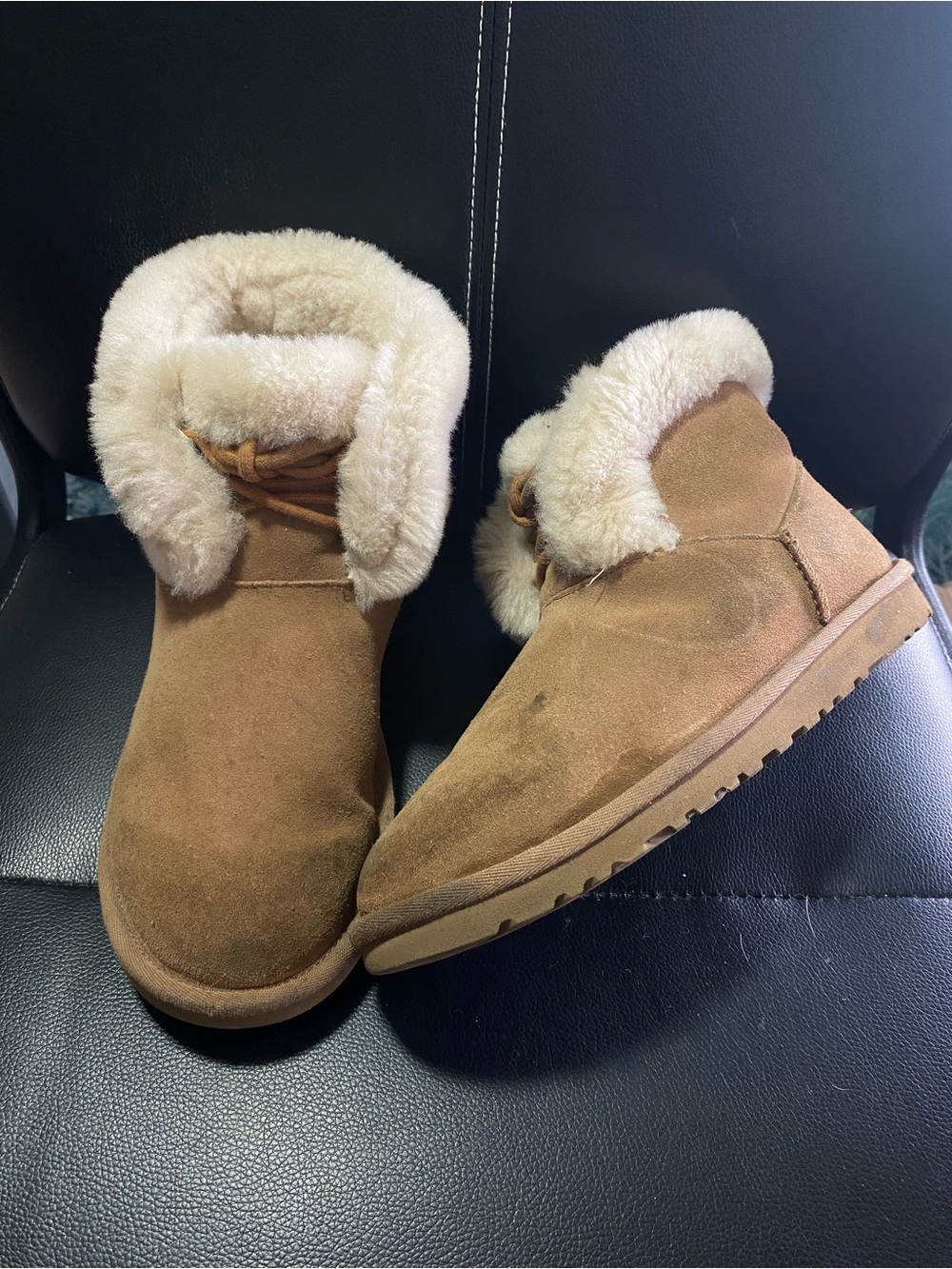 UGG Women's Classic Mini Posy Chestnut Suede Shearling-Lined Ankle Boots Size 6 - Picture 2 of 10
